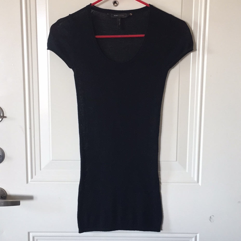 Knit black top